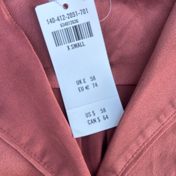 NWT Abercrombie & Fitch Silkie Long Sleeve Button up Top Dusky Pink size XS - Picture 9 of 11
